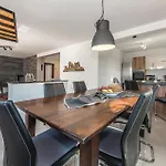 Holiday home Four-bedroom In Skradin-dubavice Culisic