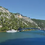 Four-bedroom In Skradin-dubavice * Culisic
