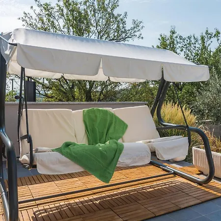 Four-bedroom In Skradin-dubavice * Culisic