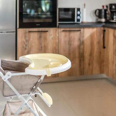 Vikendica Four-bedroom In Skradin-dubavice *