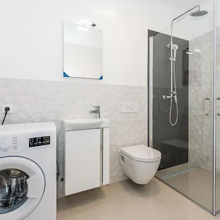 Four-bedroom In Skradin-dubavice Casa vacanze Culisic