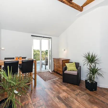 Four-bedroom In Skradin-dubavice 펜션 Culisic