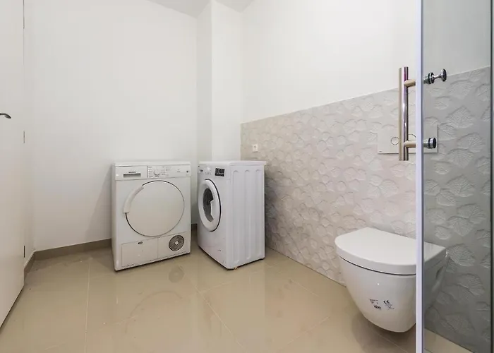 Four-bedroom In Skradin-dubavice *