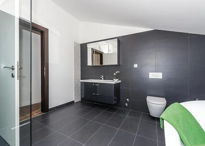 Four-bedroom In Skradin-dubavice 펜션